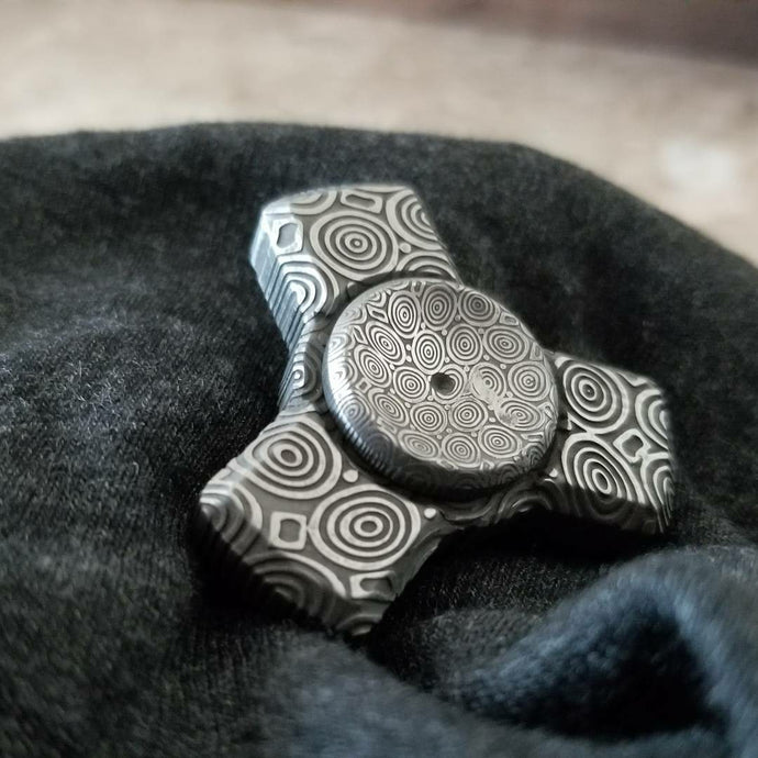 Damasteel Zentri™ Nano in Bluetongue or Parallel Layers (ships in ~1 week)